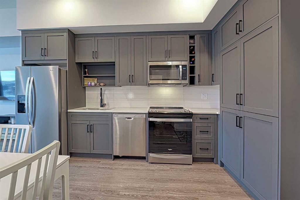 Picture for 630, 3932 University Avenue NW