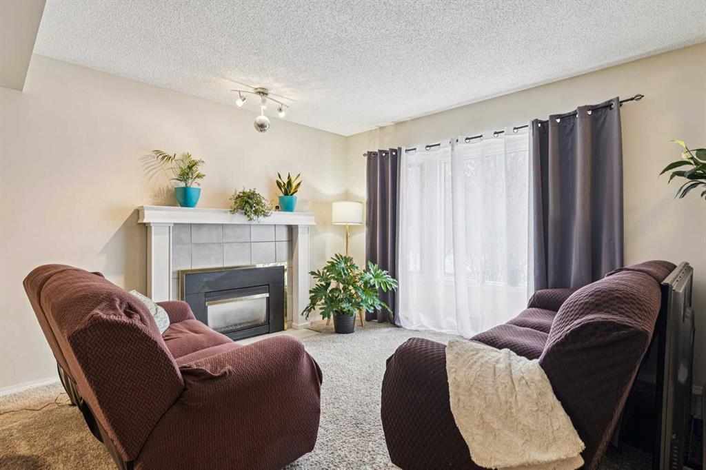 Picture for 206 Cedarwood Park SW