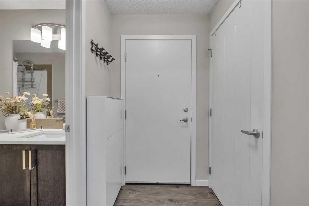 Picture for 304, 6603 New Brighton Avenue SE