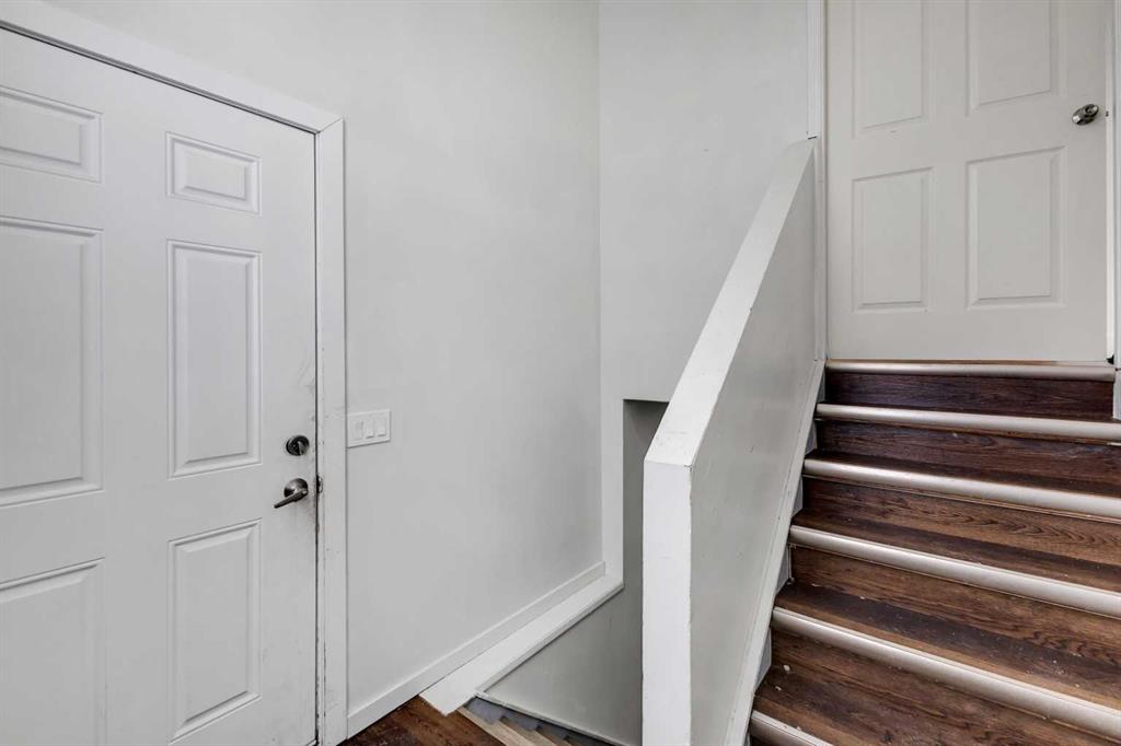 Picture for 224 Whitworth Way NE