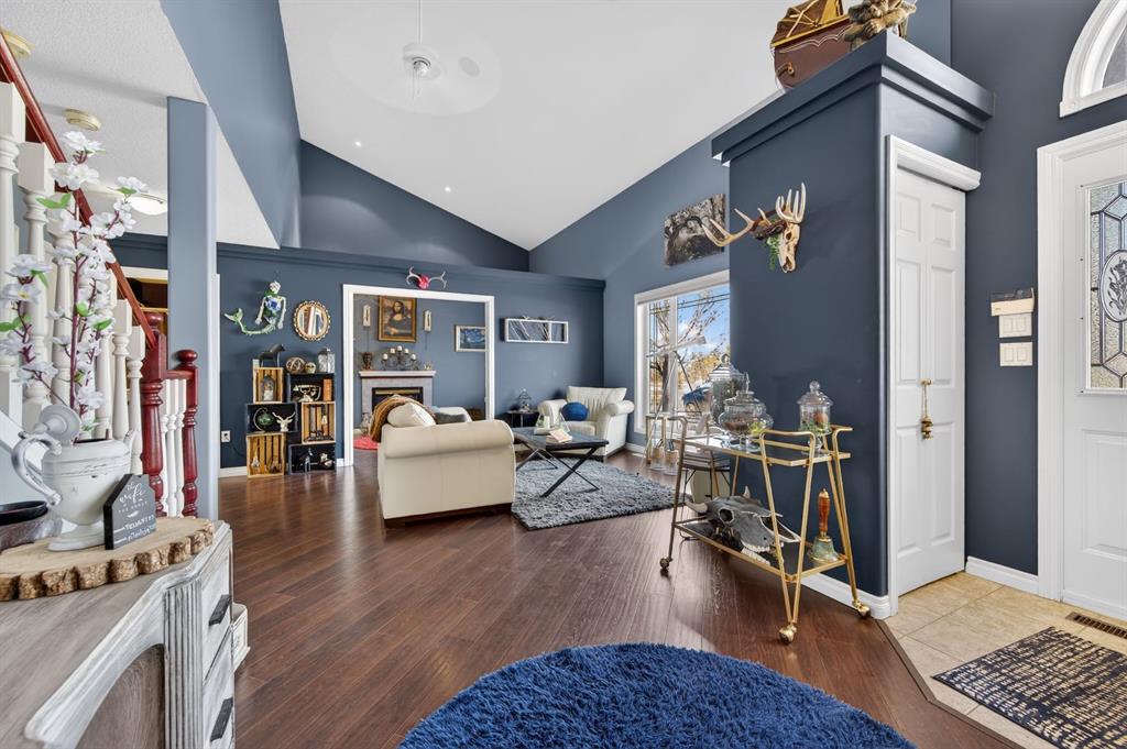 Picture for 10 Willow Springs Crescent 