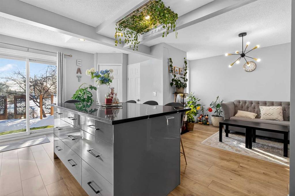 Picture for 77 Summerfield Road SE