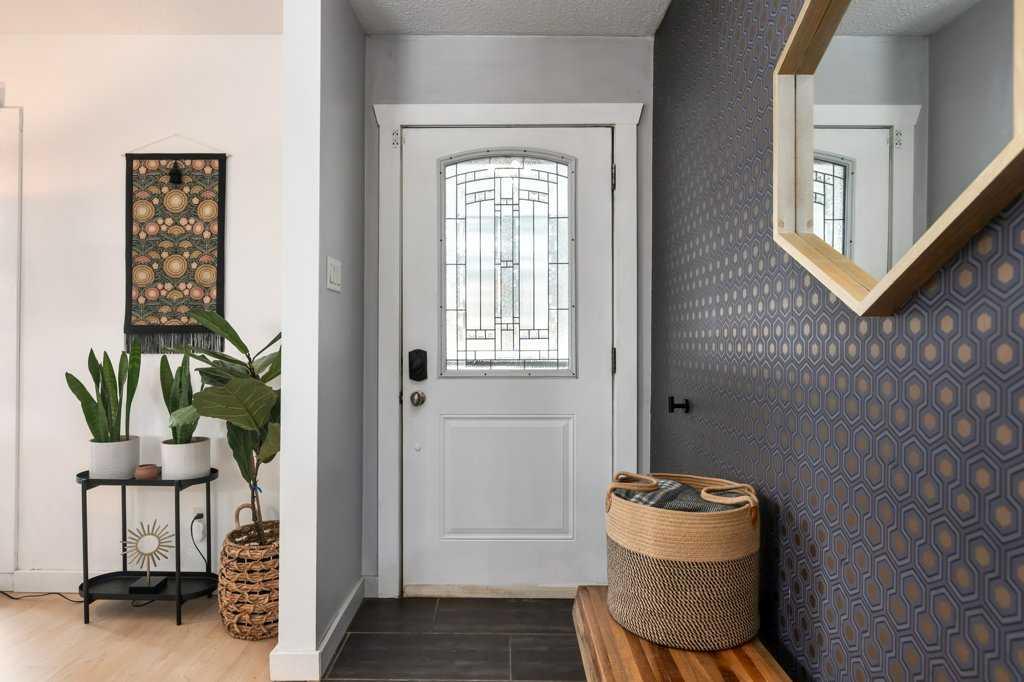 Picture for 10219 Maplebrook Place SE