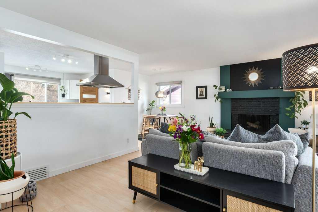 Picture for 10219 Maplebrook Place SE