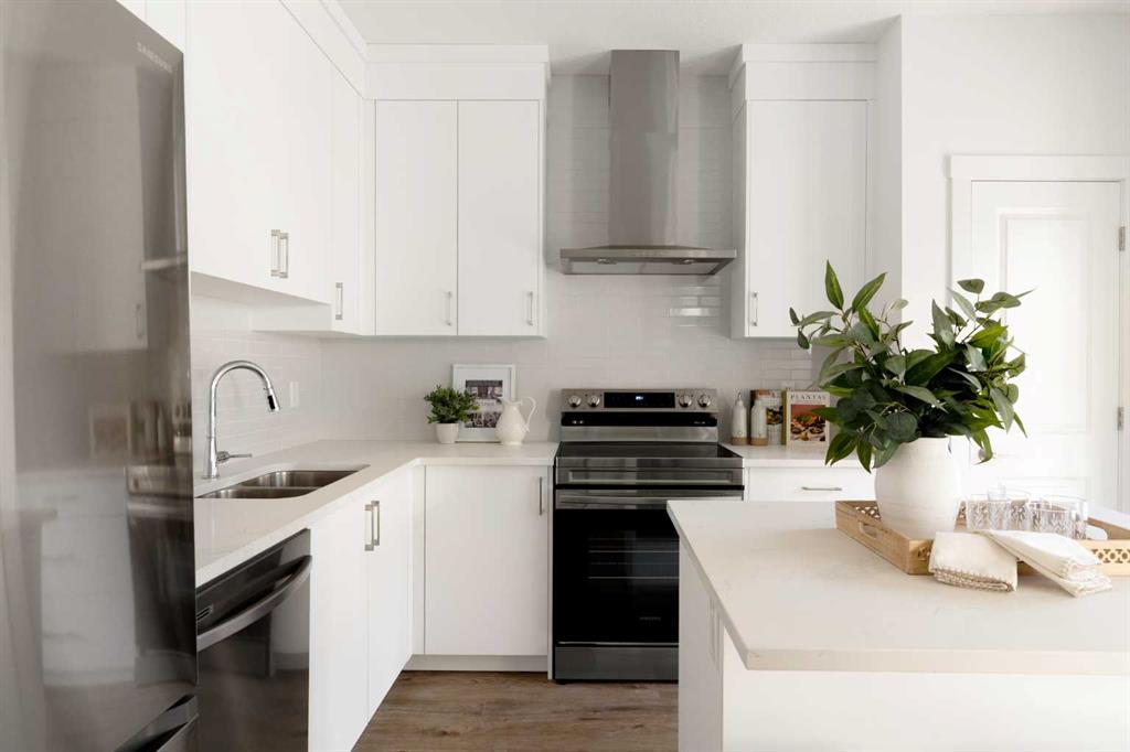 Picture for 504, 255 Rowmont Boulevard NW