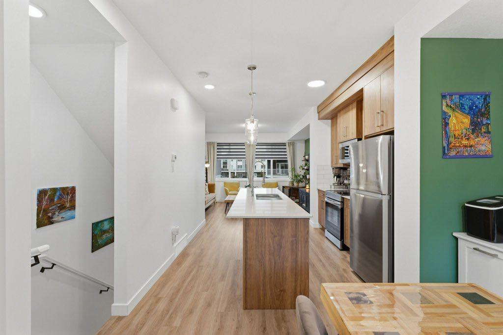 Picture for 804, 33 Merganser Drive W