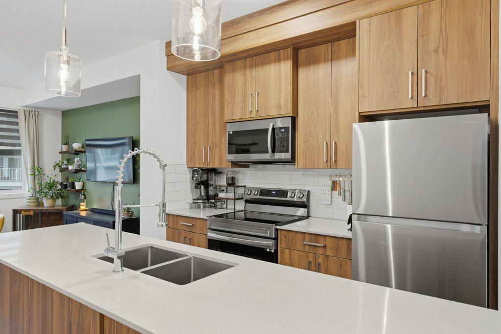 Picture for 804, 33 Merganser Drive W