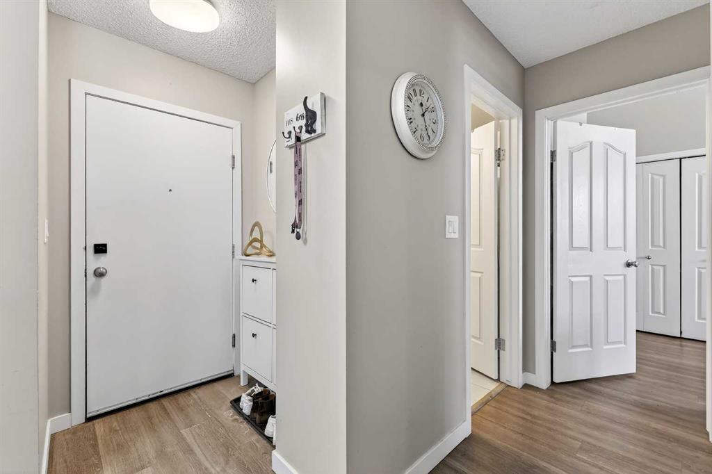 Picture for 2407, 1053 10 Street SW