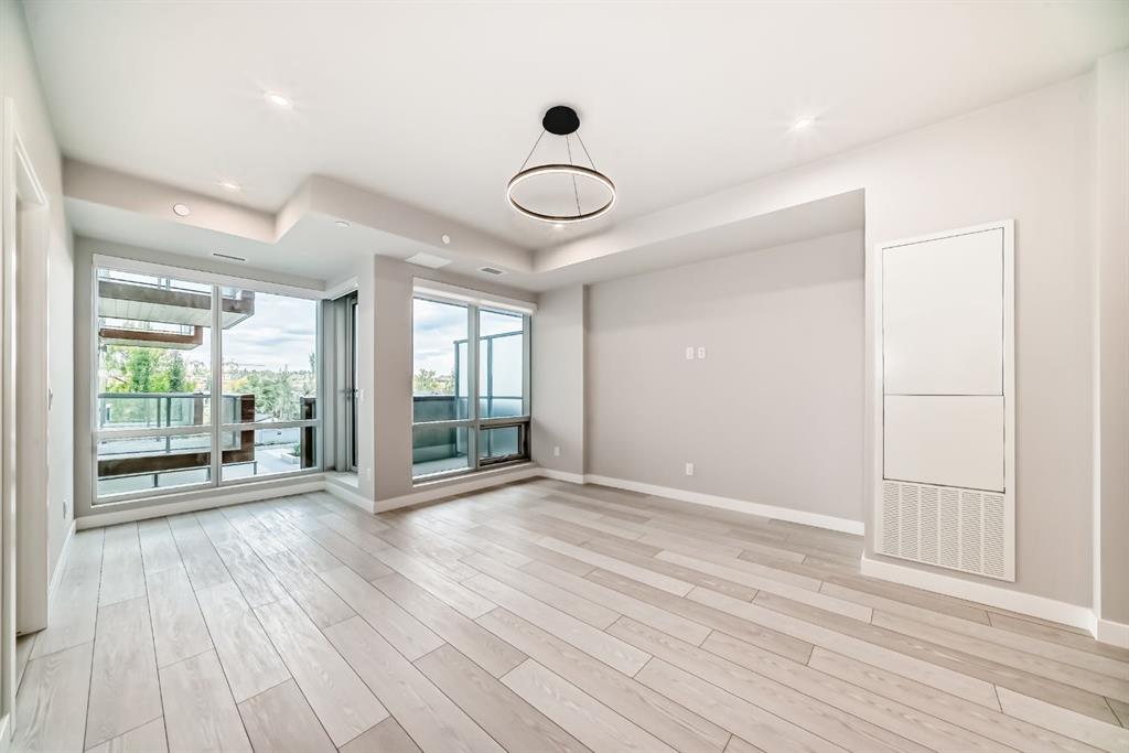 Picture for 325, 110 18A Street NW