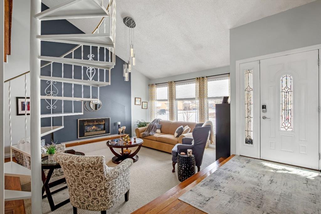 Picture for 35 Parkwood Crescent 