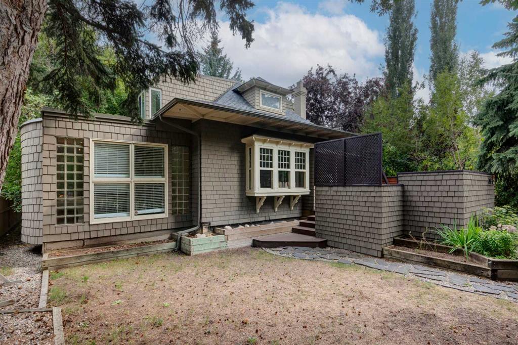 Picture for 3012 7 Street SW