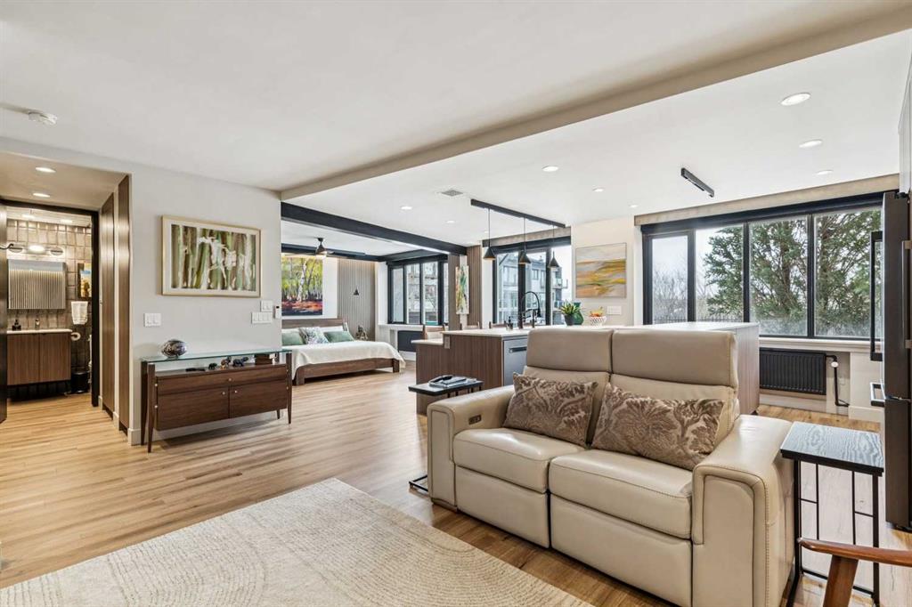 Picture for 107, 3204 Rideau Place SW