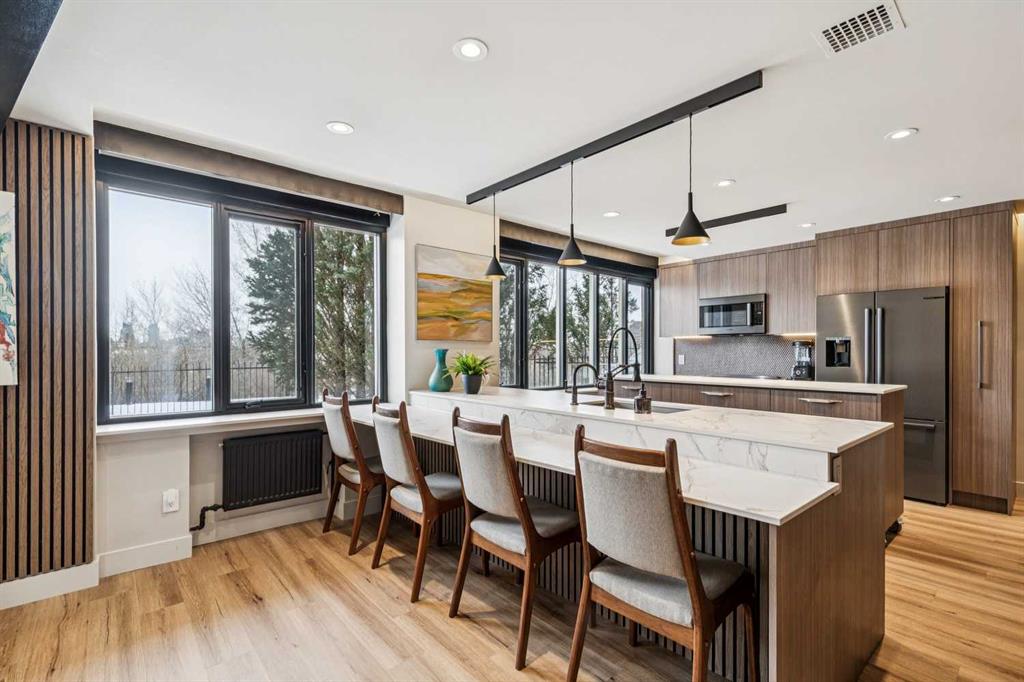 Picture for 107, 3204 Rideau Place SW