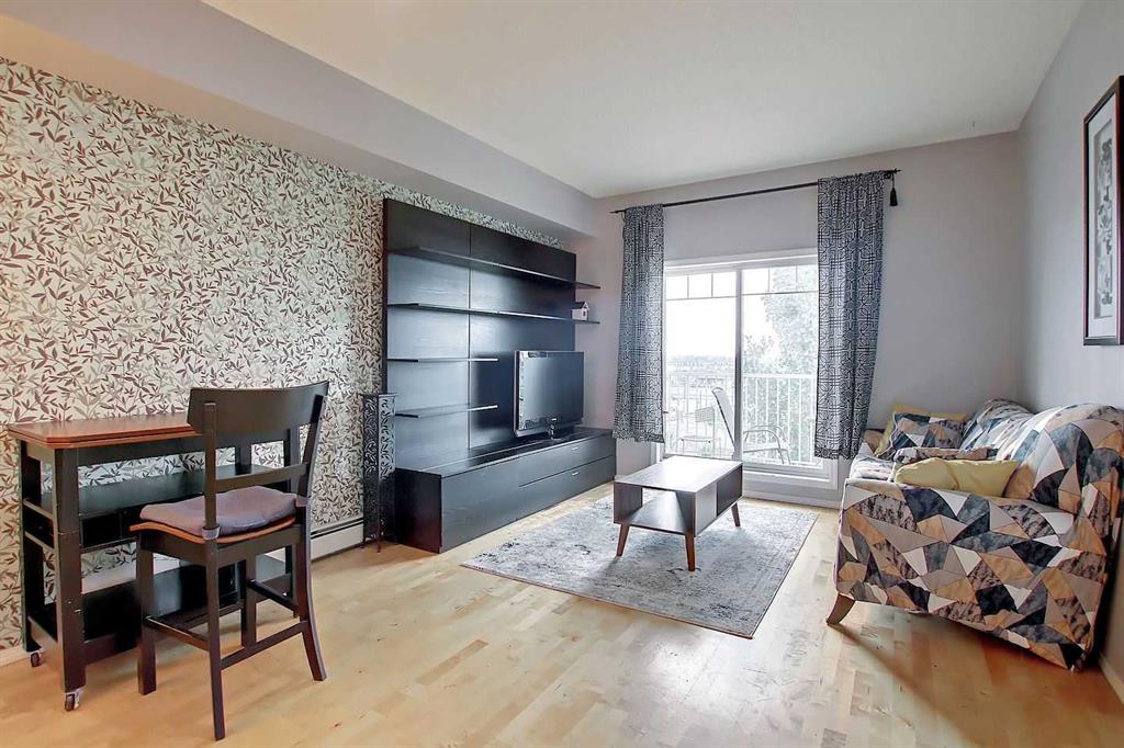 Picture for 9303, 70 Panamount Drive NW