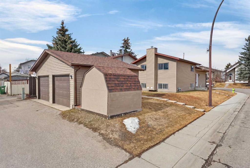 Picture for 59 Taraglen Court NE