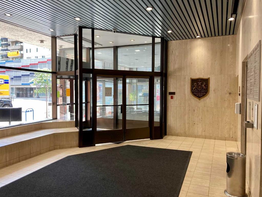 Picture for 300, 900 6 Avenue SW