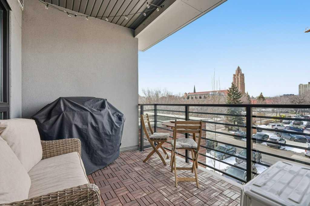 Picture for 305, 120 18 Avenue SW