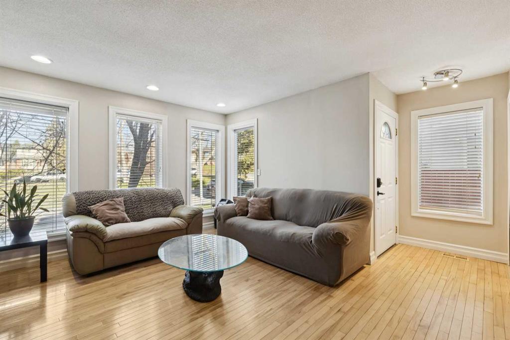 Picture for 37 Ranch Glen Drive NW