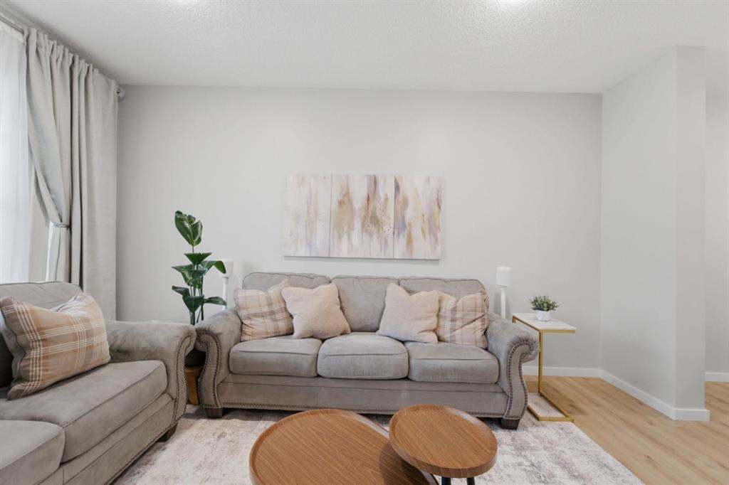 Picture for 34 Lavender Manor SE