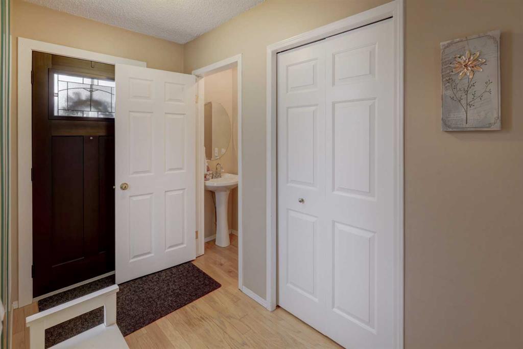 Picture for 135 Coverdale Court NE