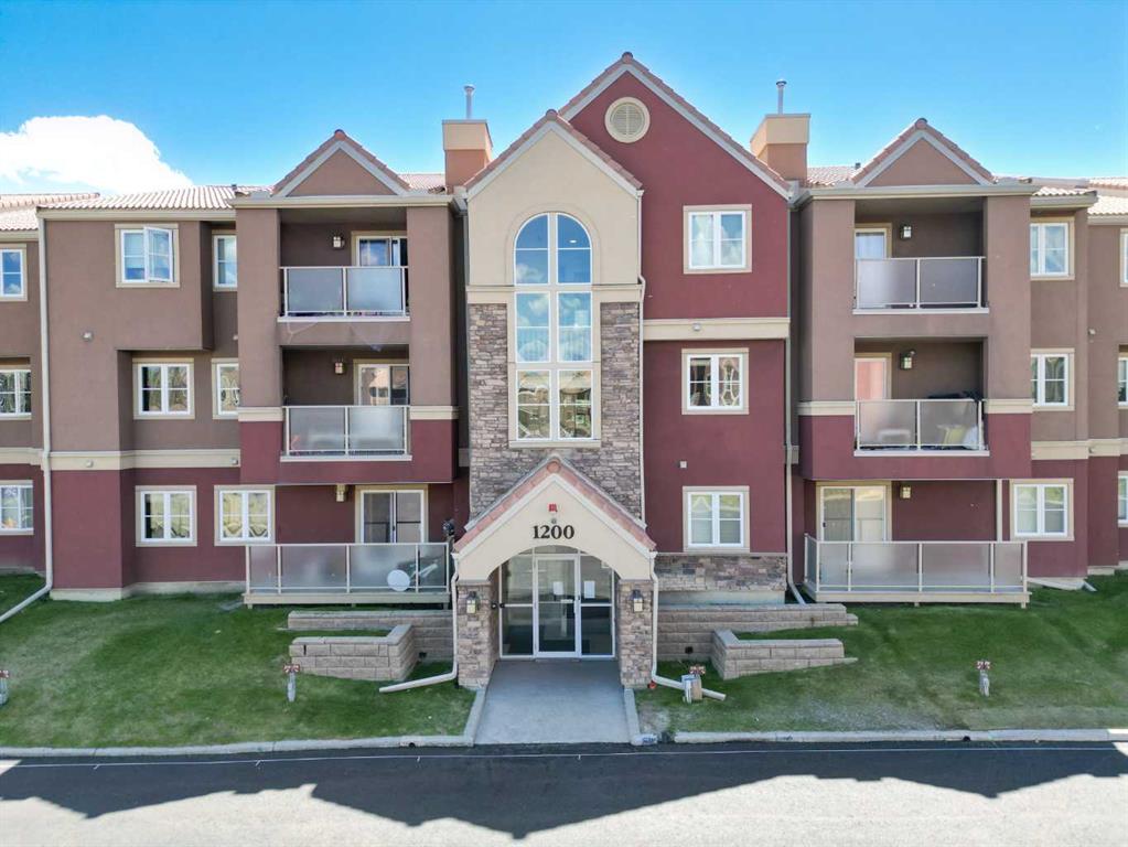 Picture for 1211, 3400 Edenwold Heights NW