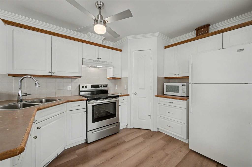 Picture for 1409 Strathcona Way 