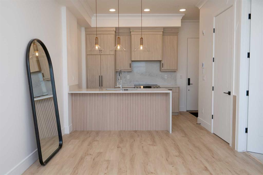 Picture for 606, 370 Dieppe Drive SW