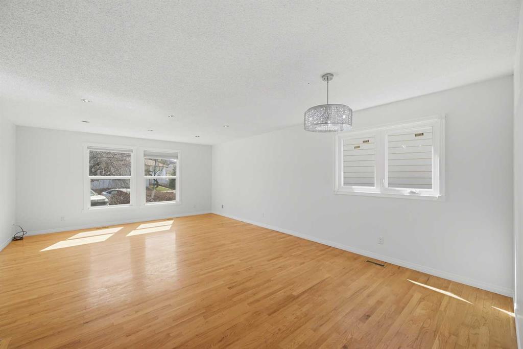 Picture for 92 Whitlock Close NE