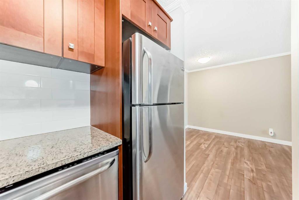 Picture for 202, 1720 13 Street SW