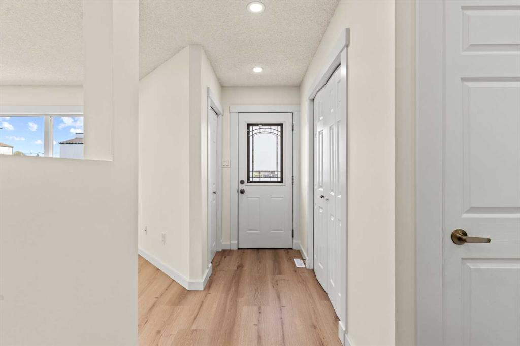 Picture for 924 Pensdale Crescent SE