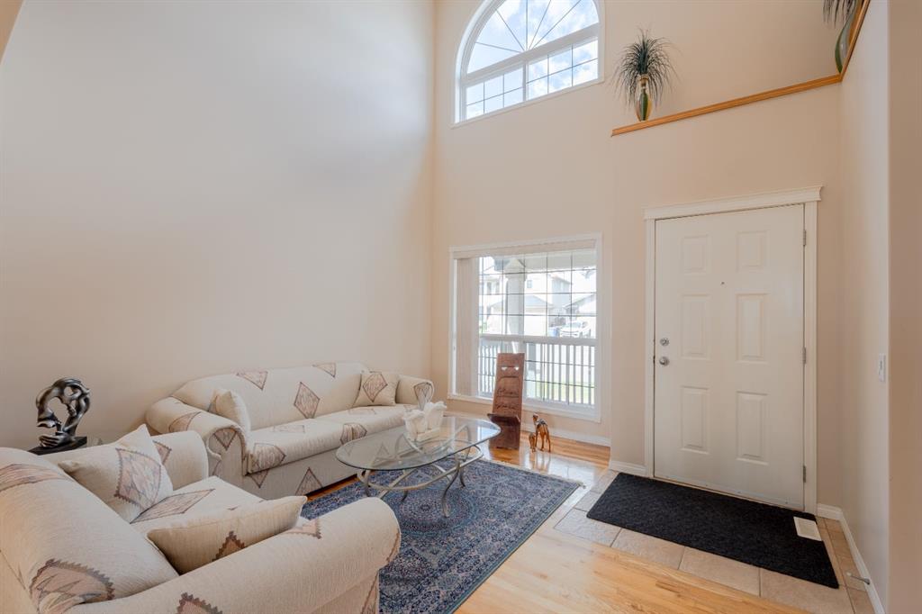 Picture for 37 Royal Birch Close NW