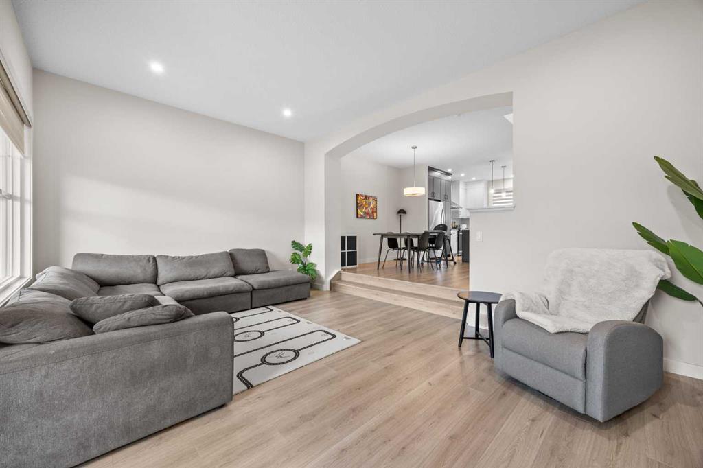 Picture for 72 Seton Villas SE