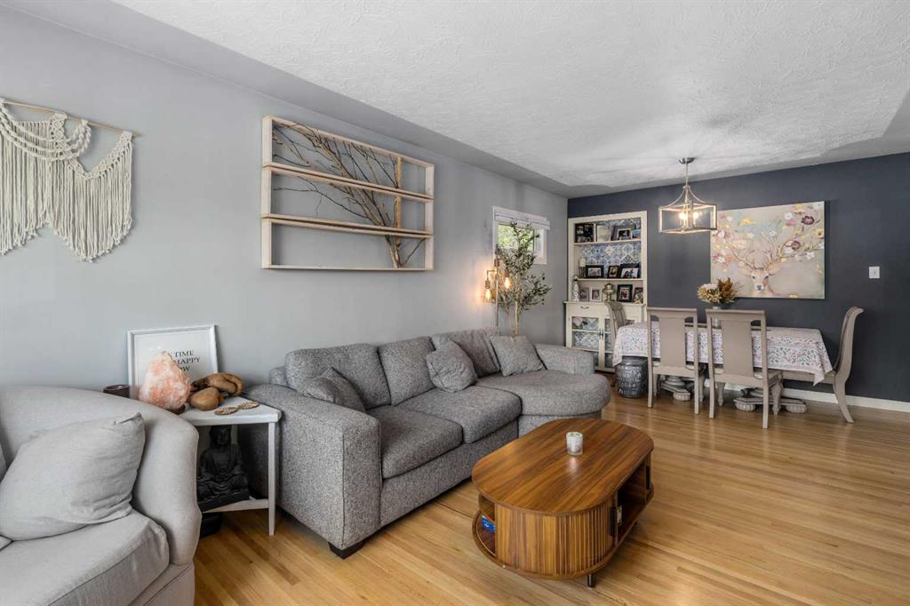 Picture for 304 Blackthorn Road NW