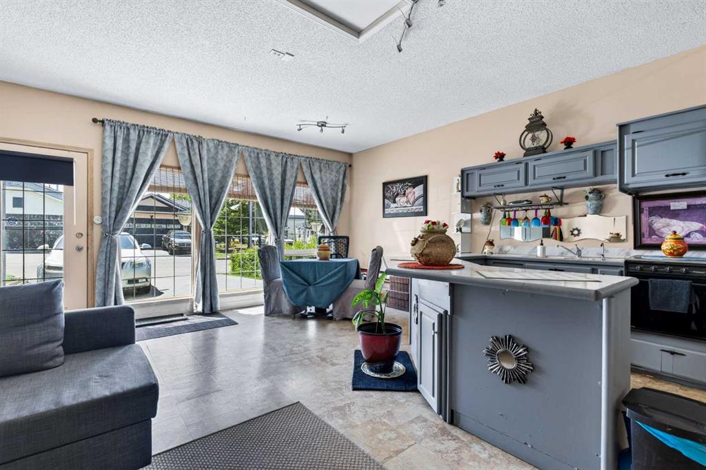 Picture for 159 Fresno Place NE