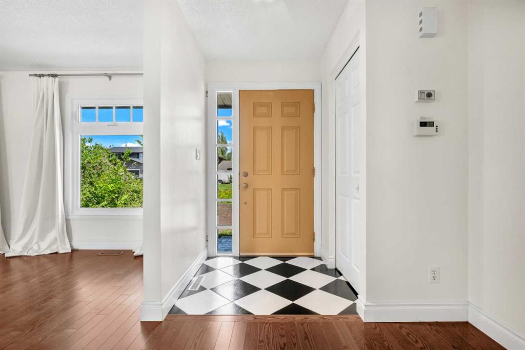 Picture for 452 PARKRIDGE Rise SE