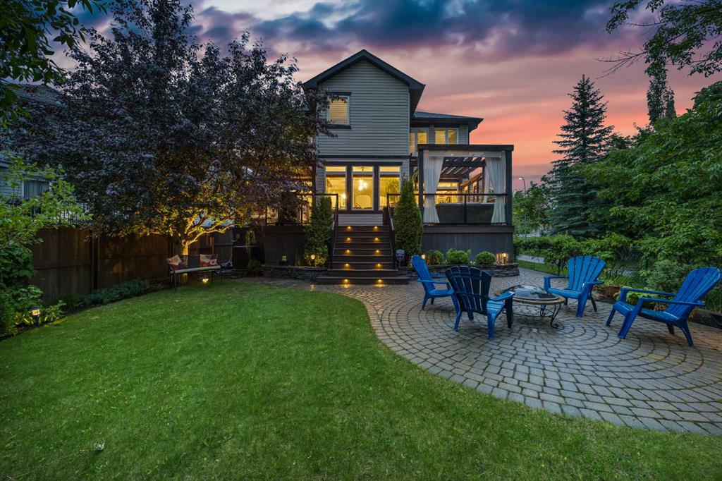 Picture for 15 Douglas Glen Heights SE