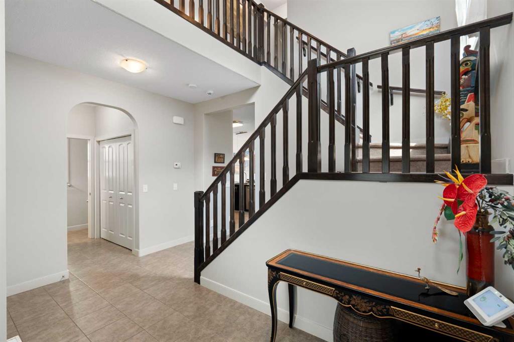 Picture for 70 Everwoods Park SW