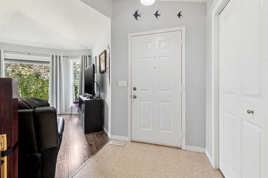 Picture for 336 Coventry Close NE