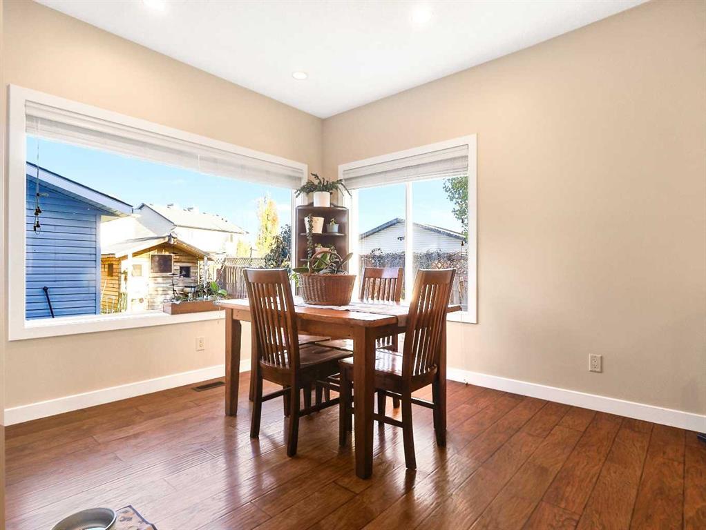 Picture for 50 Elgin Meadows Green SE https://www.cirrealty.ca/reb/creb/95/A2266095_15.jpg