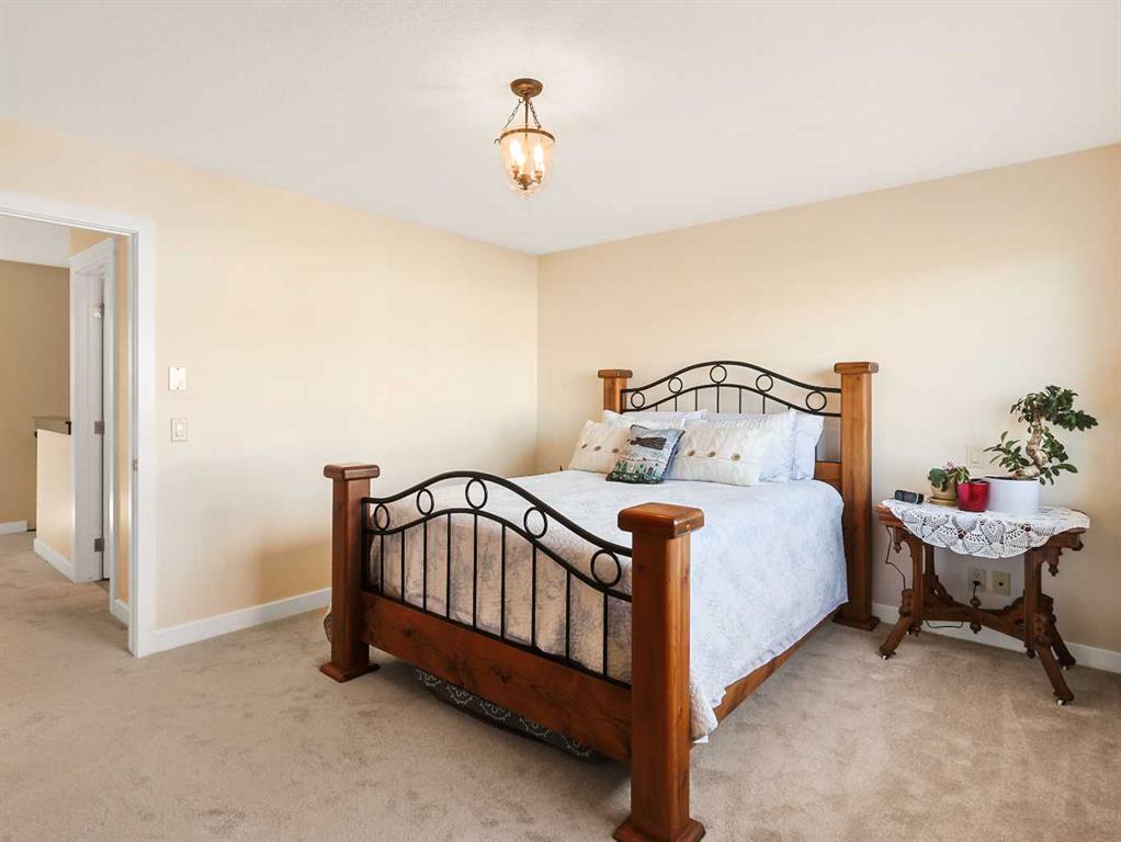 Picture for 50 Elgin Meadows Green SE https://www.cirrealty.ca/reb/creb/95/A2266095_22.jpg