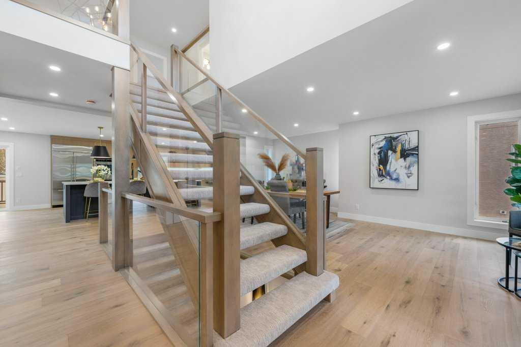 Picture for 711 Mckenzie Lake Bay SE