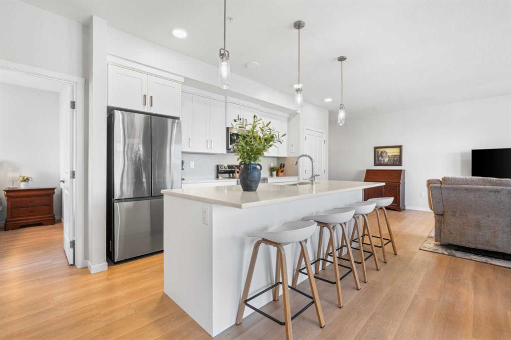 Picture for 1203, 42 Cranbrook Gardens SE