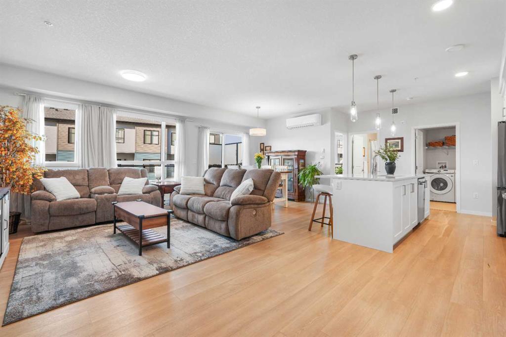 Picture for 1203, 42 Cranbrook Gardens SE