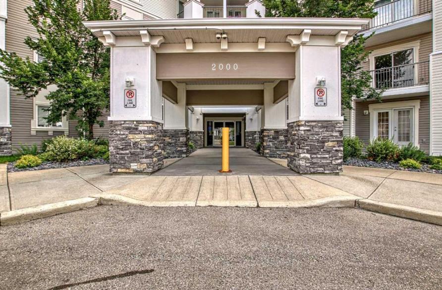 Picture for 2420, 333 Taravista Drive NE