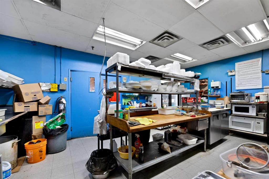 Picture for 3213 17 Avenue SE