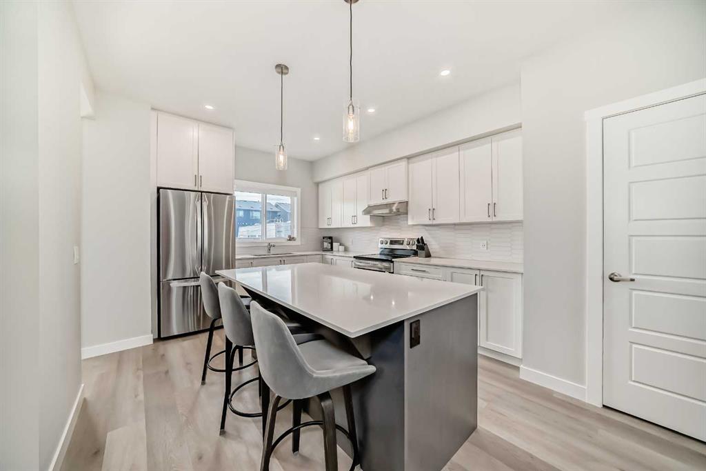 Picture for 934 Cobblemore Common SW