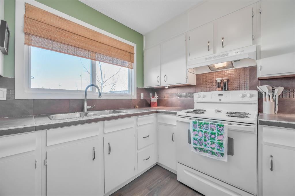 Picture for 9 Pekisko Road SW