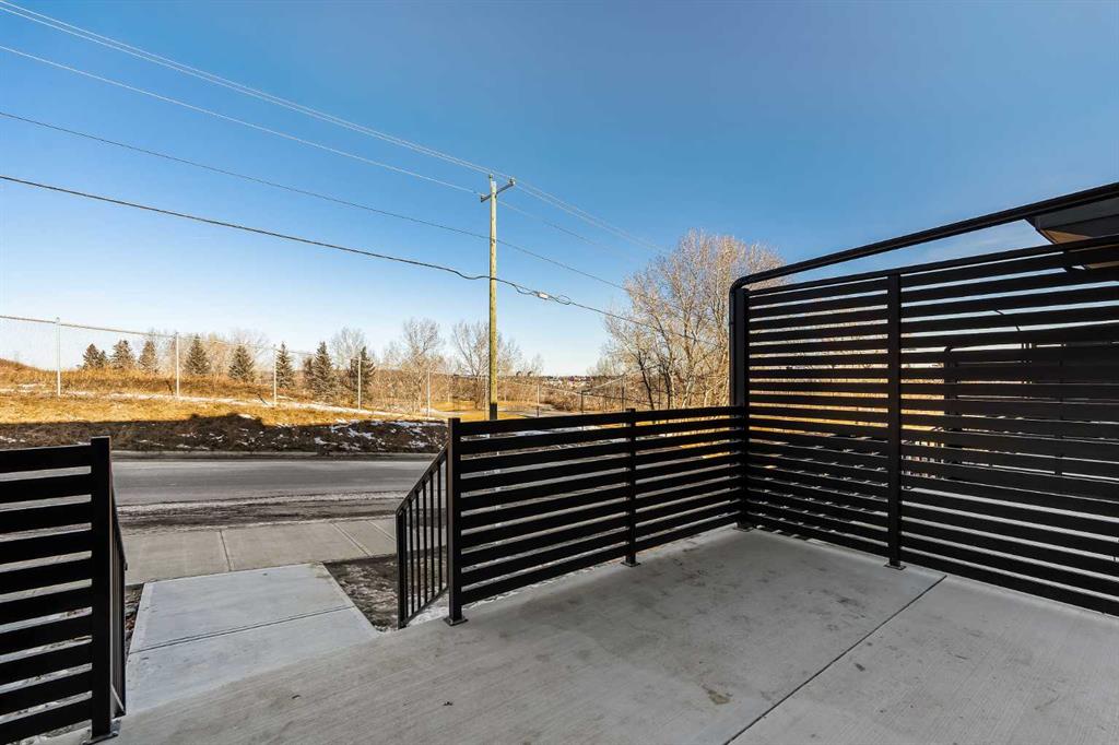 Picture for 2533 Sovereign Crescent SW