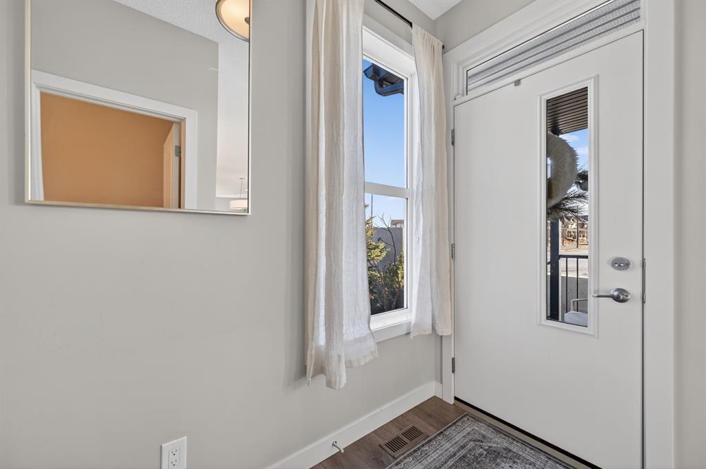 Picture for 9 Walcrest Gate SE