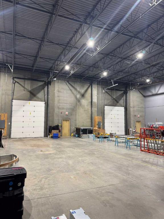 Picture for 102 &amp; 103, 118 East Lake Boulevard NE